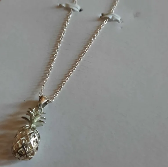 🌬♥️Pineapple Silver Pendant Necklace - Picture 3 of 7